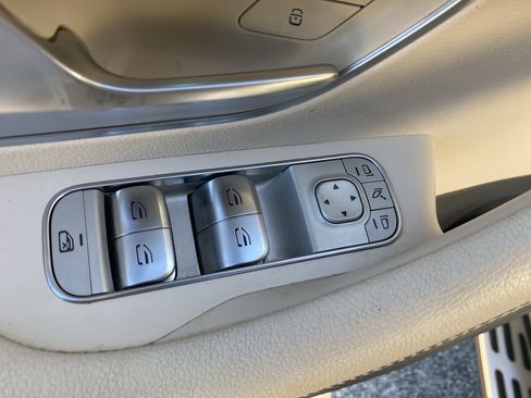 Used 2020 Mercedes-Benz GLS 580 4MATIC image 70