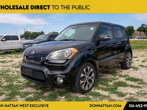 Used 2013 Kia Soul ! FWD image 23