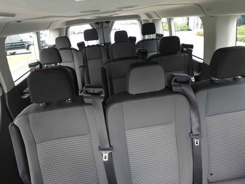 Used 2024 Ford Transit 350 XLT RWD image 22