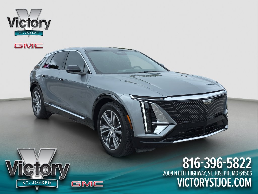 Used 2024 Cadillac Lyriq Luxury AWD/4WD image 1