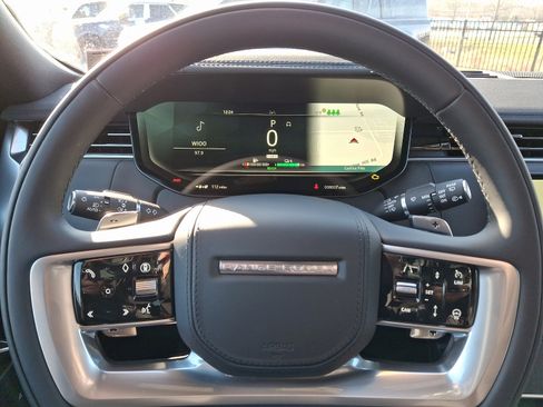 New 2025 Land Rover Range Rover SE image 16
