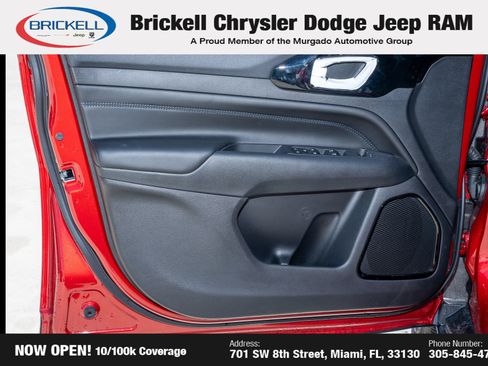Used 2026 Jeep Compass Latitude AWD/4WD image 10