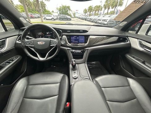 Used 2021 Cadillac XT6 Premium Luxury AWD/4WD image 21