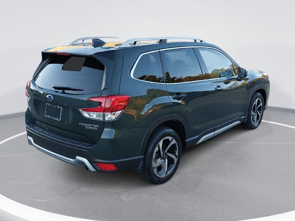 Used 2024 Subaru Forester Touring w/ Pop Package 2 AWD/4WD image 5