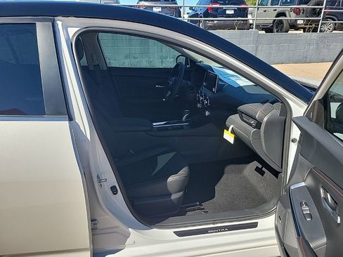 New 2025 Nissan Sentra SR w/ SR Premium Package image 16