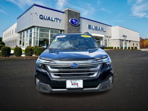 Certified 2025 Subaru Forester Limited image 6