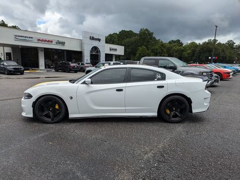 Used 2020 Dodge Charger Scat Pack RWD image 8