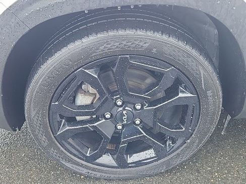 Certified 2024 Kia Seltos X-Line image 7