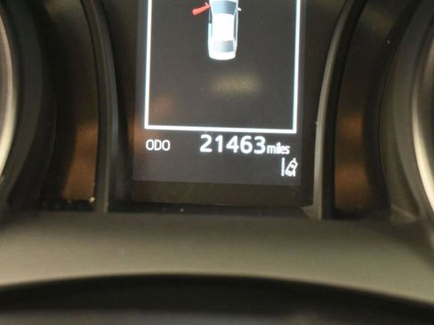 Used 2022 Toyota Camry SE FWD image 30