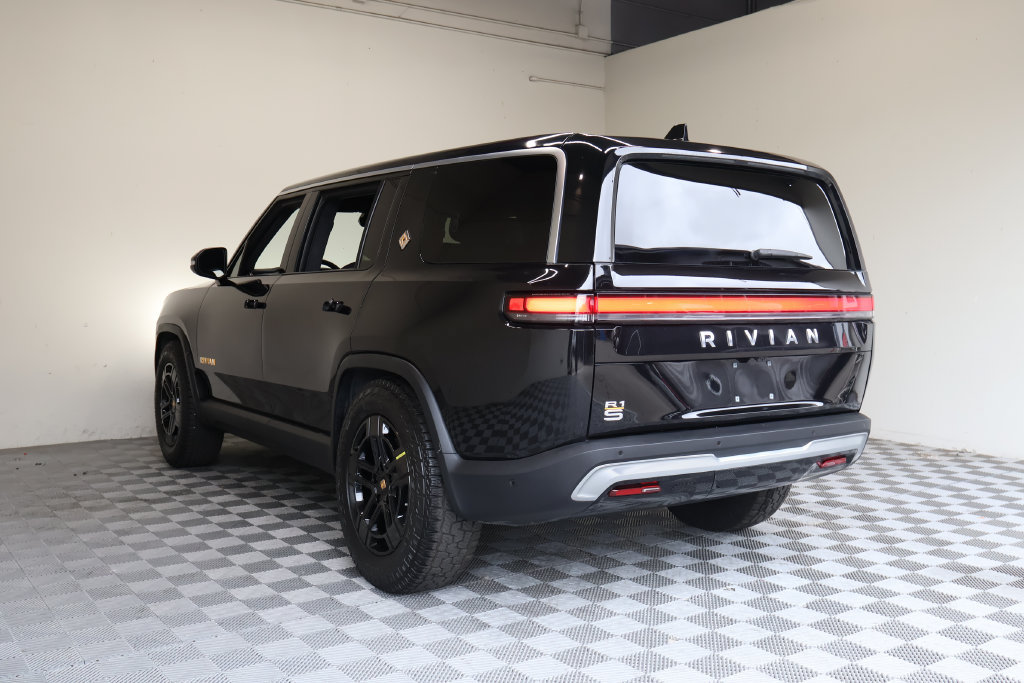 Used 2022 Rivian R1S Launch Edition Quad AWD/4WD image 13