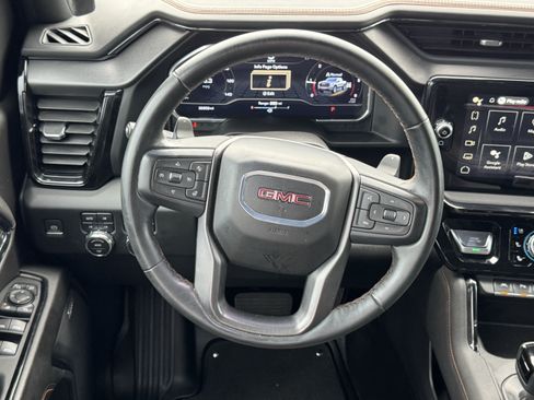 Used 2024 GMC Sierra 1500 AT4 w/ Technology Package AWD/4WD image 16