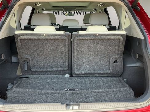 Used 2019 Volkswagen Tiguan SEL FWD image 17