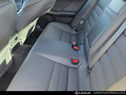 Used 2018 Lexus IS 300 image 26