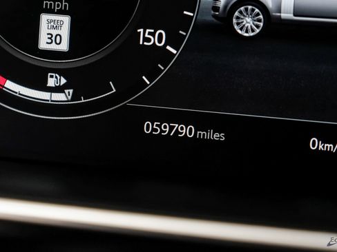 Used 2022 Land Rover Range Rover Westminster Edition image 75