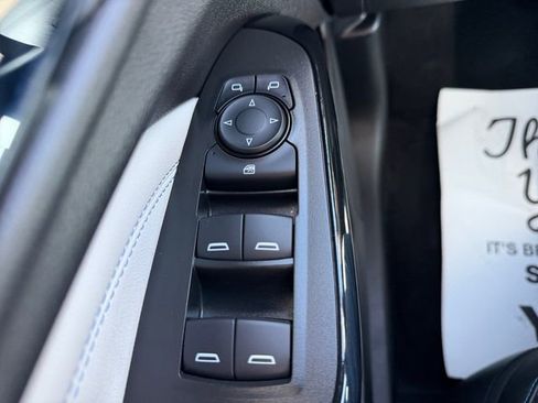 Used 2025 Chevrolet Trax LT w/ LT Convenience Package image 16