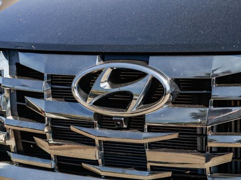 Used 2022 Hyundai Santa Cruz Limited w/ Cargo Package image 11