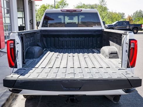 Used 2024 GMC Sierra 2500 Denali w/ Denali Reserve Package AWD/4WD image 5