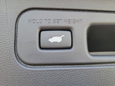 Certified 2025 Honda Pilot TrailSport image 12