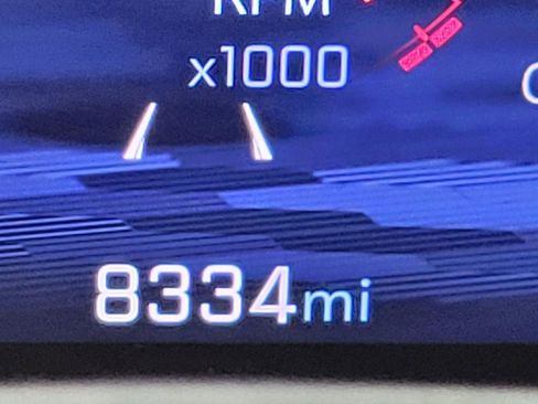 Used 2024 Chevrolet Traverse RS image 3