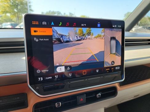 Used 2025 Volkswagen ID. Buzz 1st Edition AWD/4WD image 19