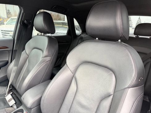 Used 2018 Audi Q3 2.0T Premium Plus w/ Premium Plus Package image 35