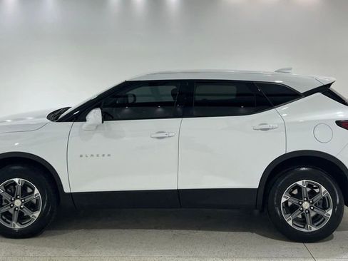 Used 2023 Chevrolet Blazer LT FWD image 2