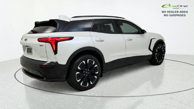 Used 2024 Chevrolet Blazer EV RS RWD image 8
