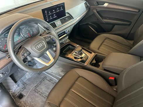 Used 2023 Audi Q5 2.0T Premium w/ Convenience Package AWD/4WD image 11