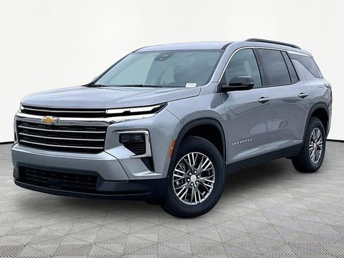 New 2026 Chevrolet Traverse LT w/ Driver Confidence Package image 3