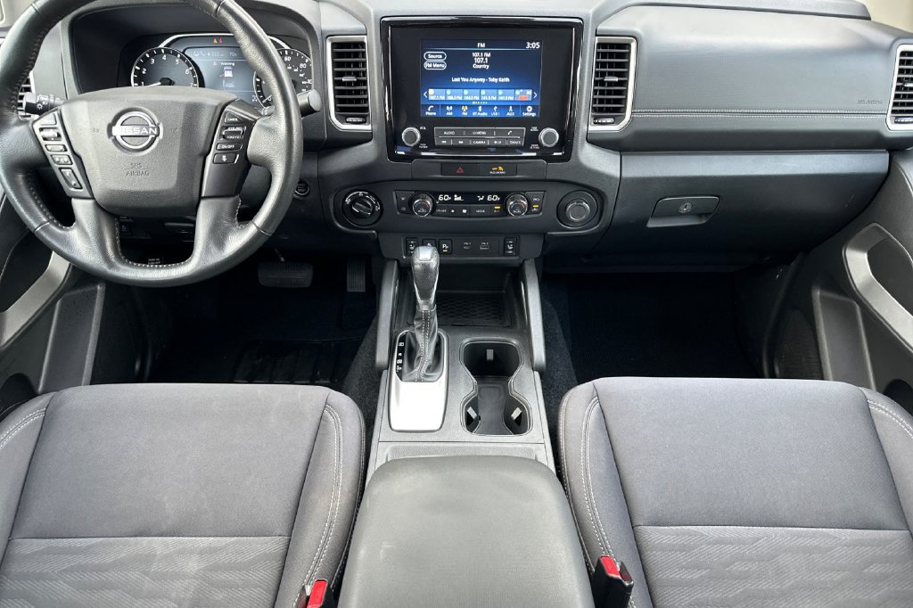 Used 2022 Nissan Frontier SV AWD/4WD image 14
