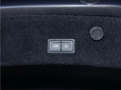 Certified 2023 Bentley Continental GT V8 AWD/4WD image 48
