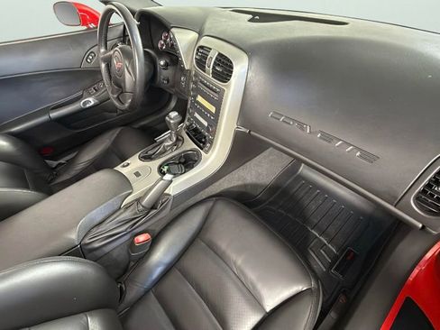 Used 2005 Chevrolet Corvette Convertible w/ Preferred Equipment Group image 28