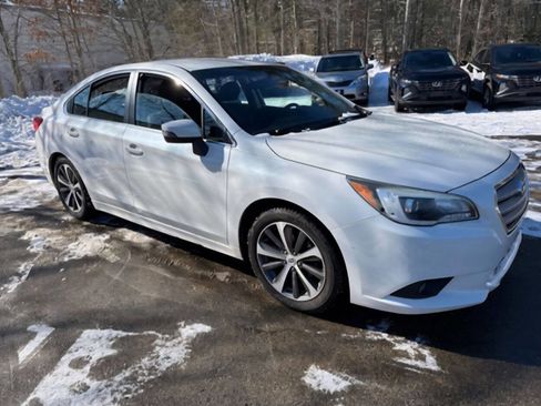Used 2016 Subaru Legacy 2.5i Limited image 3