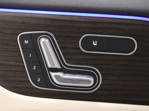 New 2026 Mercedes-Benz GLB 250 4MATIC image 15