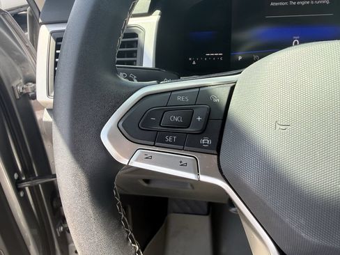 Used 2023 Volkswagen Atlas SE FWD image 15
