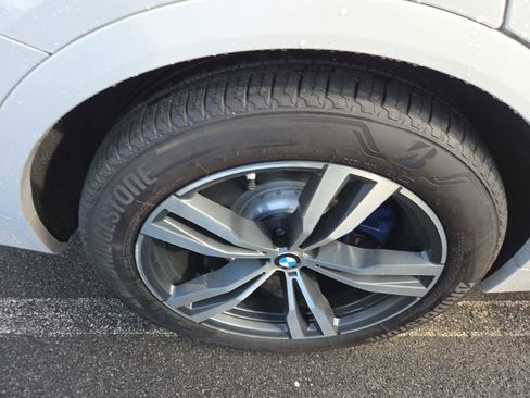 Used 2020 BMW X7 M50i w/ Dynamic Handling Package image 4