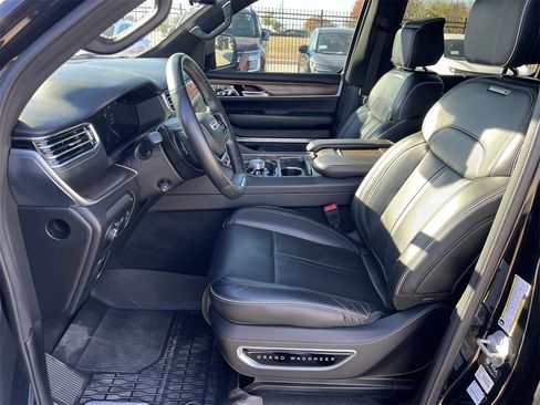 Used 2022 Jeep Grand Wagoneer Series II image 10