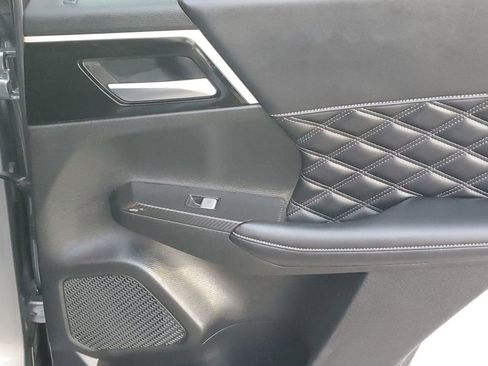 Used 2022 Mitsubishi Outlander SEL image 40