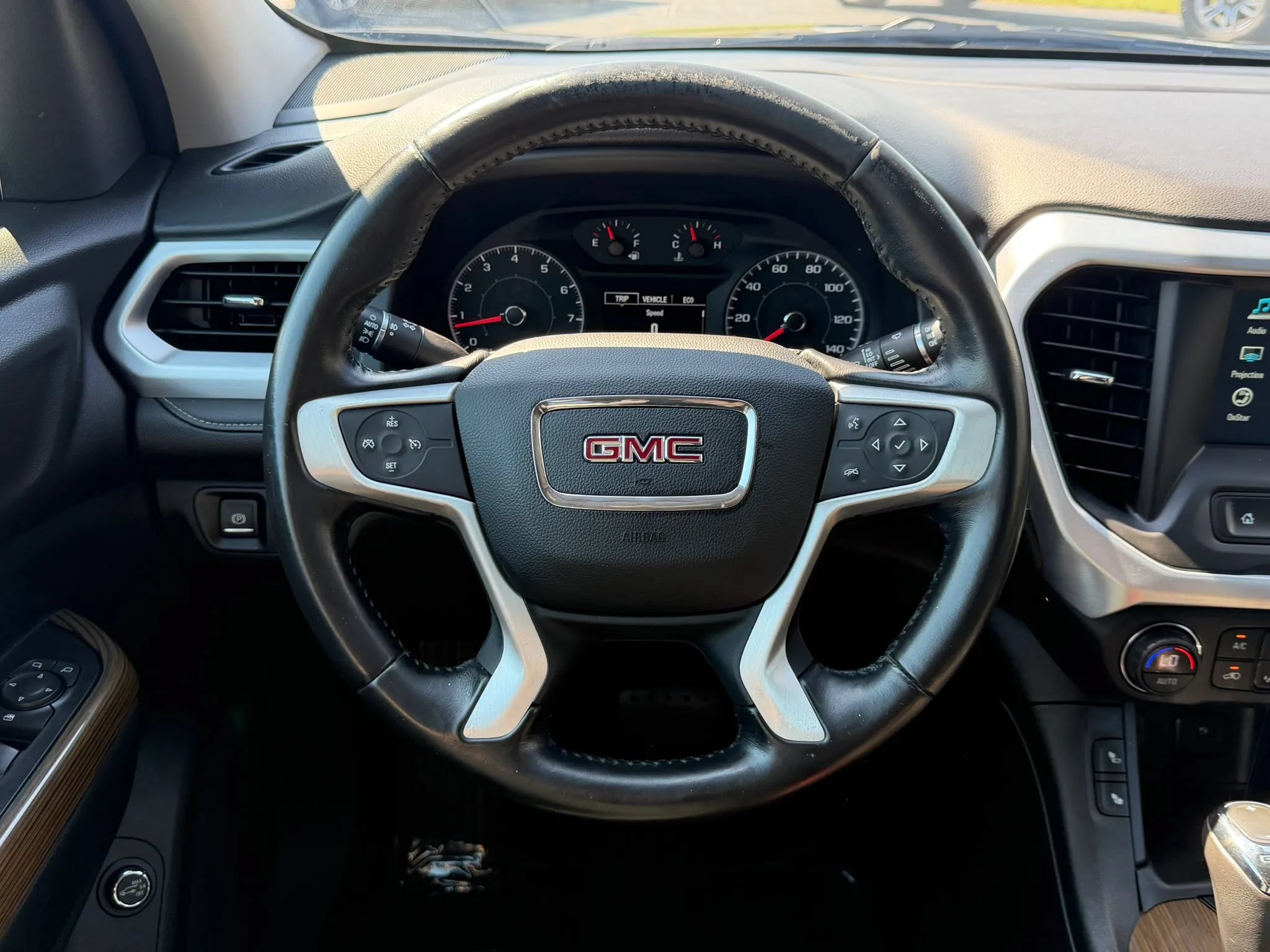 Used 2019 GMC Acadia SLE FWD image 45