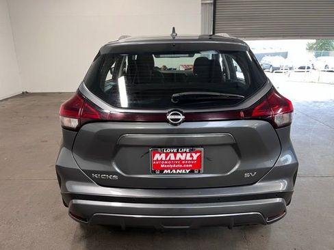 Used 2023 Nissan Kicks SV FWD image 4