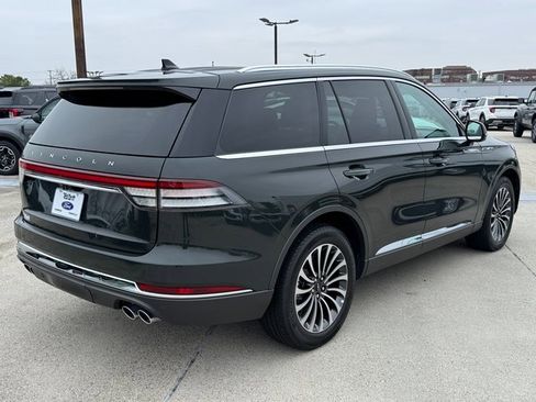 Used 2022 Lincoln Aviator AWD w/ Premium Package image 8