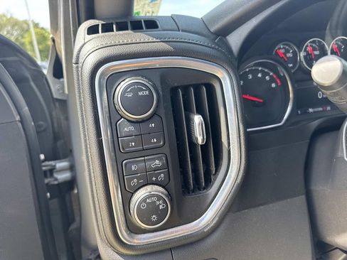 Used 2021 Chevrolet Silverado 1500 RST w/ Z71 Off-Road Package AWD/4WD image 25