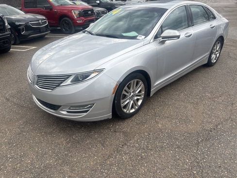 Used 2014 Lincoln MKZ w/ Equipment Group 101A Select image 17