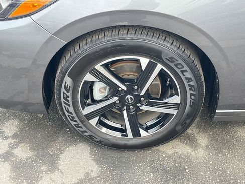 Used 2025 Nissan Sentra SV image 28