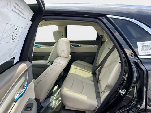 New 2026 Cadillac XT5 Premium Luxury w/ Driver Assist Package AWD/4WD image 19