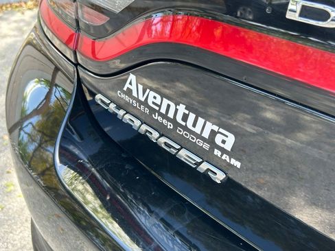 Used 2023 Dodge Charger SXT image 38