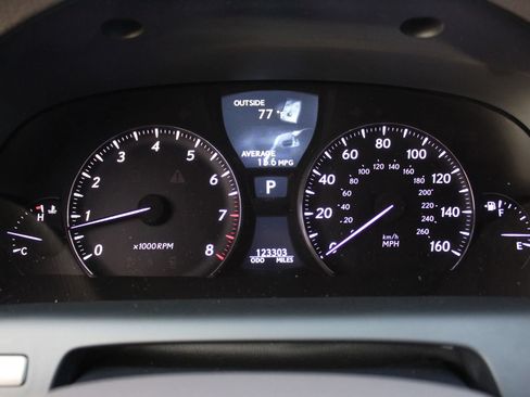 Used 2011 Lexus LS 460 w/ Luxury Value Edition image 15