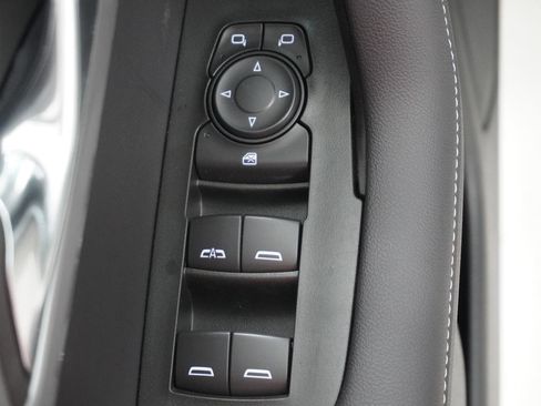 New 2026 Chevrolet Blazer LT image 13