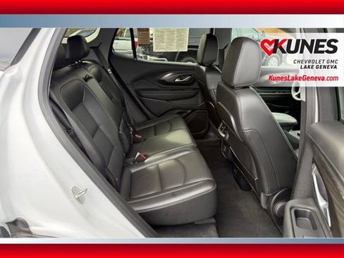 Used 2024 GMC Terrain SLT AWD/4WD image 14