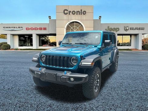 Used 2024 Jeep Wrangler Unlimited Rubicon 4xe w/ Technology Group AWD/4WD image 7